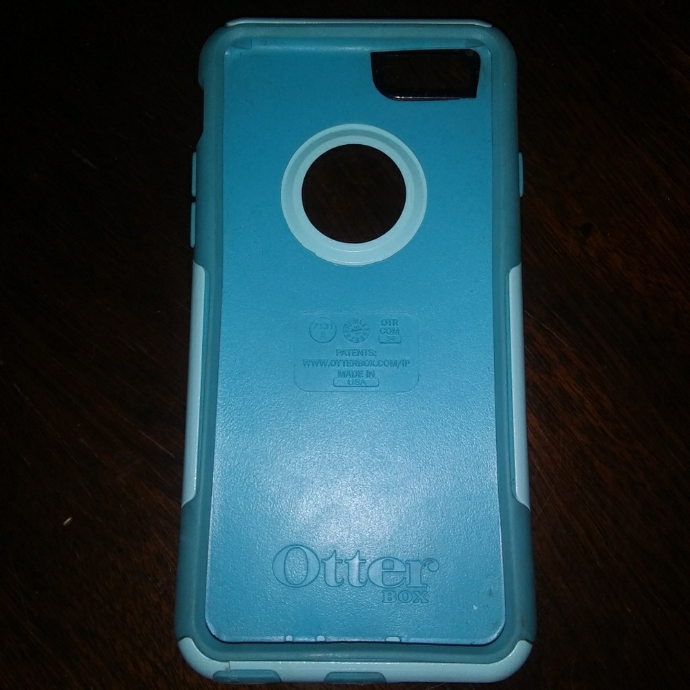 iPhone OtterBox - Picture 2 of 2